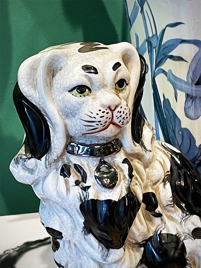 figura-perro-staffordshire-antigua-en-porcelana